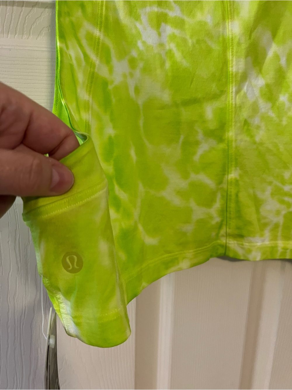 #337 Lululemon All Yours Crop Tank Tie Dye Neon Yellow Green NWT Size 10 - Picture 6 of 7
